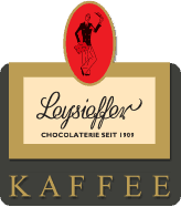 Kaffee mit Milchschaum auf Knopfdruck mit der Leysieffer Kapselmaschine